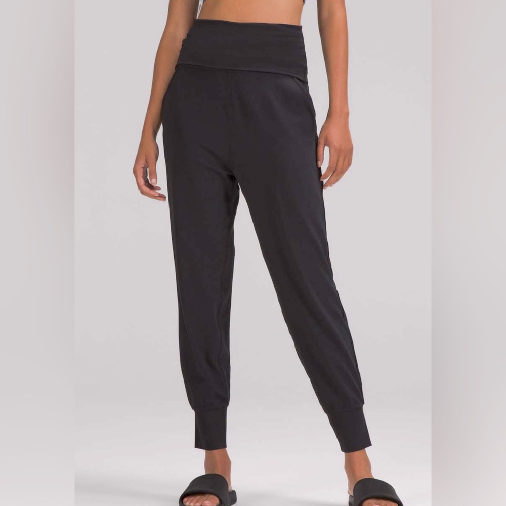 lululemon super high waist joggers